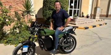 “جلايد” أول موتوسيكل كهربائي مصري يحصل على ترخيص المرور رسميًا