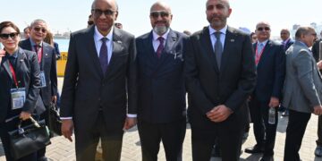 دي بي ورلد – مصر تستقبل رئيس سنغافورة والوفد المرافق بميناء السخنة