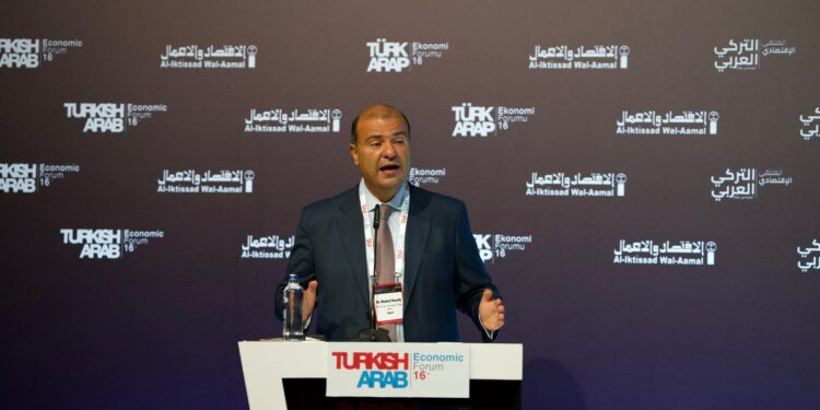 «خالد حنفي»: التكامل العربي–التركي ضرورة لمواجهة تصاعد الحمائية العالمية