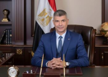 المستشار هشام قطب: حق الدفاع صمام أمان العدالة وأي مساس به يهدد دولة القانون