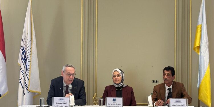 خلال لقاء مع رئيس مصلحة الضرائب.. «رجال أعمال إسكندرية» تطالب بحل سريع للملفات القديمة لتخفيف أعباء الممولين