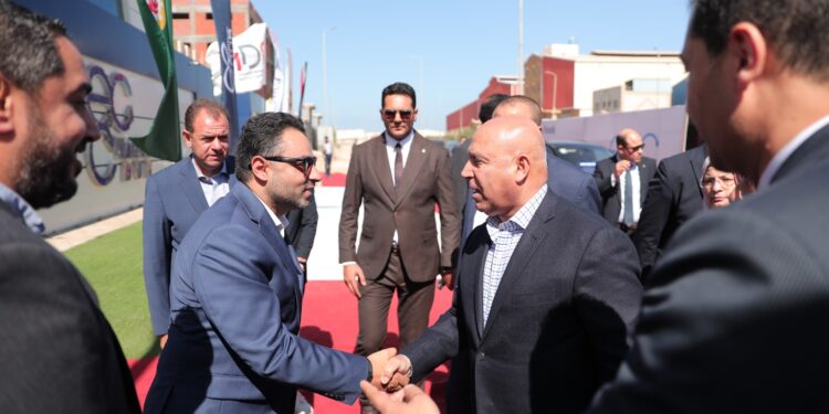 «المصرية لمستحضرات التجميل» تفتتح أحدث خطوط الإنتاج للمكملات الغذائية باستثمارات 200 مليون جنيه