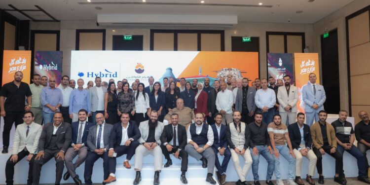 “الأهرام للدواجن” تتعاون مع “هايبرد” لتطوير صناعة الدواجن الرومي في مصر