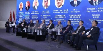 «رجال الأعمال المصريين» توقع مذكرة تفاهم مع غرفة التجارة الصينية لتعزيز الشراكة الاستراتيجية بين القاهرة وبكين