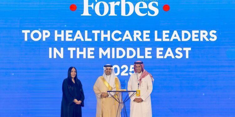 وزير الصحة السعودي يكرم قادة الرعاية الصحية بالشرق الأوسط ضمن فعاليات ملتقى فوربس للابتكار في الرعاية الصحية بالرياض