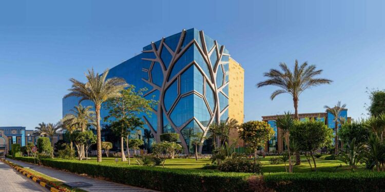 شراكة ثلاثية كبرى لتطوير اللقاحات في إفريقيا بين مينافارم وبروبيوجن وIAVI