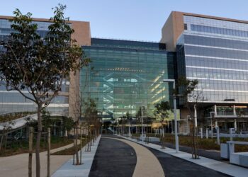 ستاندرد بنك يعلن عن الافتتاح الرسمي لمكتبه التمثيلي في مصر