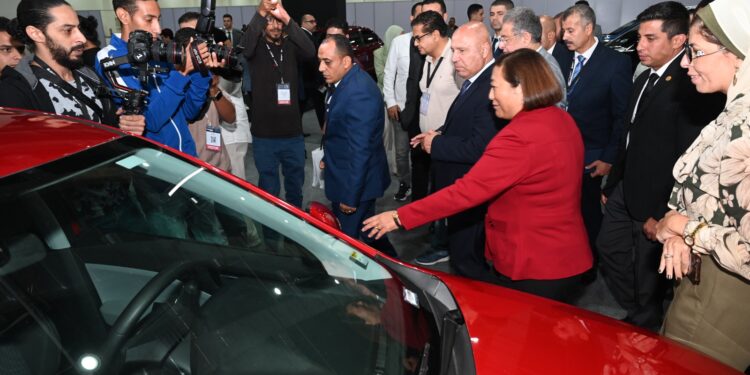 كامل الوزير يوافق على توسعات بـ24 ألف متر لشركة جريش لزجاج السيارات بالروبيكي والعاشر من رمضان