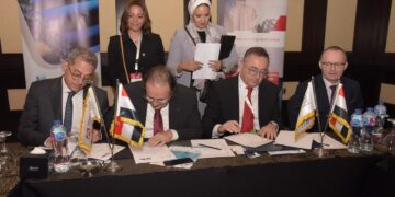 تصديري الملابس يوقّع مذكرة مع “الجمعية التشيكية” لتعزيز التعاون الاستثماري والتجاري