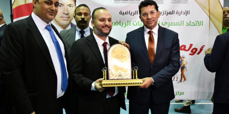 وزير الرياضة يشهد فعاليات النسخة الثانية من أولمبياد الصحفيين بمركز التنمية الشبابية بالجزيرة