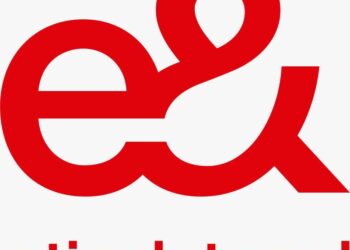 إي آند مصر  تطلق أول هوائي في العالم من نوع Uranus MB²متعدد الحزم والنطاقات