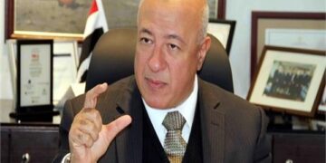 يحيى أبو الفتوح يوضح ملابسات الفيديو المتداول: «مزحة خرجت من سياقها ولا علاقة للبنك الأهلي بها»