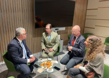 جولة ترويجية بفرنسا… لقاءات مكثفة لرئيس اقتصادية قناة السويس مع شركات الطاقة والغذاء واللوجستيات