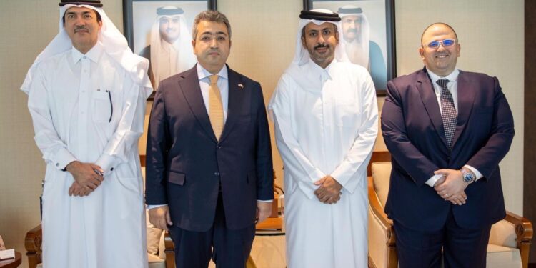 الدوحة تستقبل السفير المصري ورئيس التمثيل التجاري لبحث فرص شراكة اقتصادية شاملة