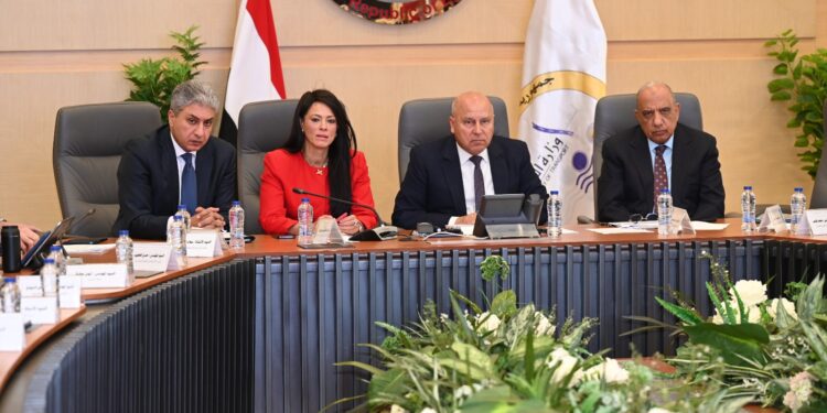 كامل الوزير : تشكيل لجنة لدراسة التشوهات الجمركية لحماية الصناعة المحلية