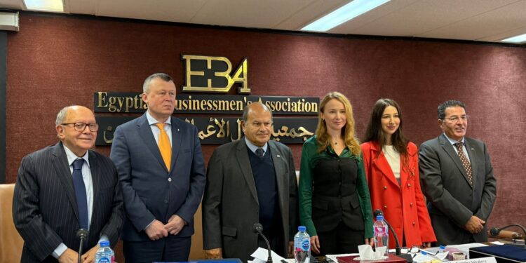 في اجتماعات مجلس الأعمال المصري الأوكراني .. جمال العجيزي يؤكد فرص استثمارية واسعة للشركات المصرية بعد الحرب وإعادة إعمار أوكرانيا