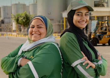 الأهرام للمشروبات تدشن «مكانك» لتمكين المرأة صناعيًا