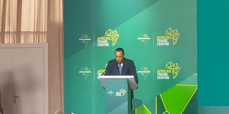 مدبولي: مركز القاهرة الأفريقي للتجارة يدعم الاستثمار ويعزز التجارة البينية بالقارة