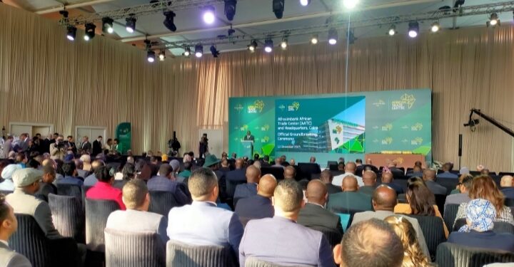 نائب رئيس لـ«أفريكيسم بنك»: مركز القاهرة الأفريقي للتجارة يعزز مكانة مصر كبوابة رئيسية للاستثمار في أفريقيا