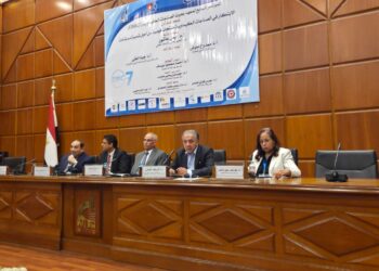 بروتوكول تعاون بين «الصناعات الكيماوية» و«القومي للبحوث» لتحويل مشكلات المصانع إلى مشروعات بحثية تطبيقية