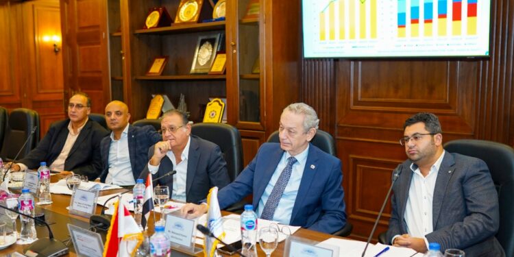 "رجال أعمال إسكندرية" تبحث مع وفد سنغافورة خطوات اتفاق تجارة حرة وفرص تعاون اقتصادي موسّع