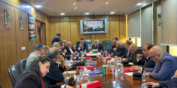 في أول اجتماع بالدورة الجديدة .. «الصناعات النسيجية» تناقش ملفات التدريب والتصدير والتحول الرقمي وتعزيز تنافسية المنتجات المصرية