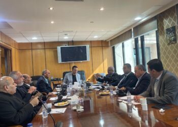 غرفة الصناعات النسيجية تتفق مع «تحديث الصناعة» علي دراسة استقطاب خبراء أجانب لدعم تدريب العمال ونقل التكنولوجيا لمصانع القطاع