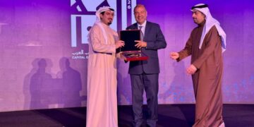 تكريم د. «خالد حنفي» ضمن فعاليات «إعلان المنامة عاصمة رواد الأعمال الشباب العرب»