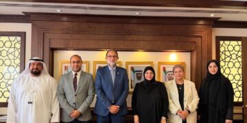 على هامش «جلفود دبي».. رئيس هيئة سلامة الغذاء يبحث مع بلدية دبي تعزيز التعاون وتبادل الخبرات