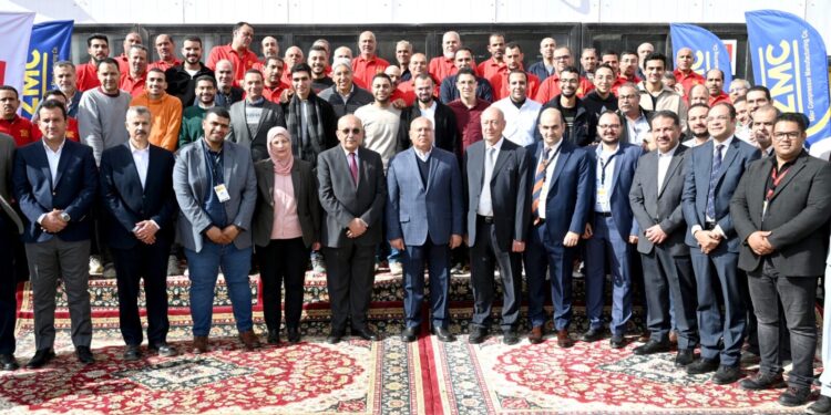  من «الأهرام» إلى «فريش».. وزير الصناعة يتابع إنتاج الكوالين والكباسات والسخانات