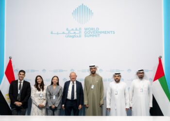 «محمد بن راشد العالمية» و«ساويرس للتنمية» تطلقان «جسور الفرص» لتأهيل 100 ألف شاب لسوق العمل