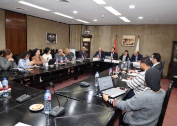 جمعية رجال الأعمال تبحث تأثير الذكاء الاصطناعي على استدامة البيزنس وتطوير الأعمال خلال عام 2026