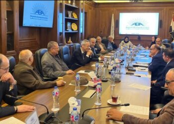 «جمعية رجال أعمال إسكندرية» تناقش قانون الإيجار القديم وتداعياته العمرانية والاستثمارية