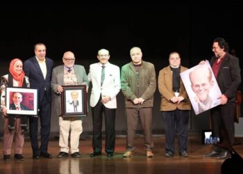 بالصور .. المركز الثقافي الروسي يحتفي بمسيرة محمد صبحي الثقافية والفنية في مدينة سنبل