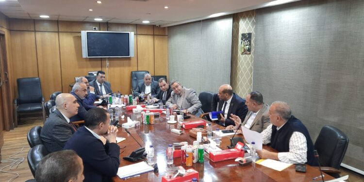 غرفة الصناعات النسيجية تطالب بخفض حق الانتفاع وفائدة قروض الآلات لدعم الاستثمار