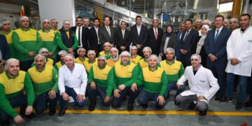 وزير الصناعة يتفقد مصنعي «مجموعة أرما» و«هيتاشي إنرجي» بالعاشر من رمضان