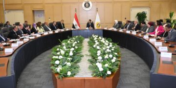 وزير الصناعة: خطة حكومية لربط البحث العلمي بالصناعة عبر مركز تحديث الصناعة