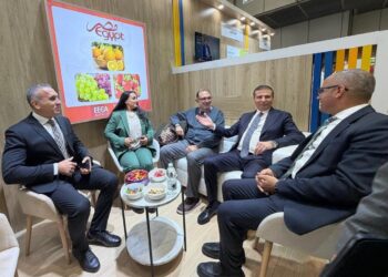 رئيس "سلامة الغذاء" يشارك وزير الزراعة في افتتاح الجناح المصري بمعرض فروت لوجيستيكا الدولي ببرلين