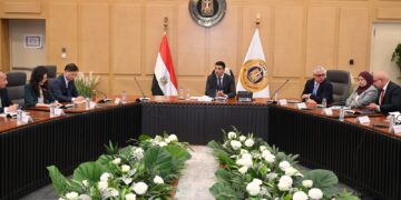 وزير الصناعة يبحث مع «باوو» الصينية فرص التعاون في صناعة الحديد والصلب