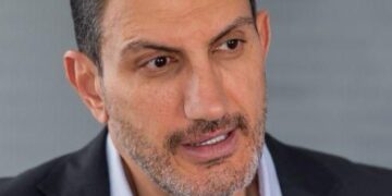 م. أسامة جنيدي  :الطاقة تحت الاختبار… والأزمة فرصة لتسريع التحول نحو المتجددة وتحرير السوق»