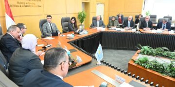 اتفاق حكومي على تسريع ترفيق الأراضي الصناعية وتطوير البنية التحتية للمصانع