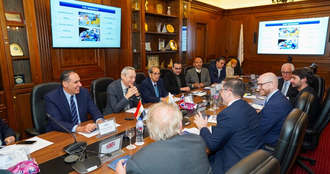 جمعية رجال أعمال الإسكندرية تبحث مع السفير البريطاني تعزيز التعاون التجاري وفرص الاستثمار المشترك