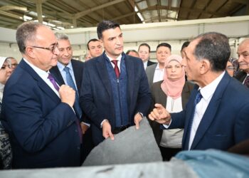 وزير الصناعة: طرح وحدات إنتاجية جديدة بالمرحلة الثالثة لمدينة الجلود بالروبيكي قريبًا