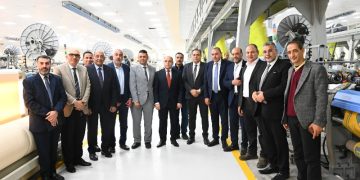 اجتماع “الصناعات النسيجية” مع محافظ الغربية والقابضة للغزل يسفر عن 6 توصيات لدعم القطاع