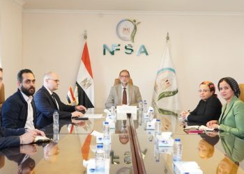 رئيس «سلامة الغذاء» يبحث مع سفير بيلاروسيا تعزيز التعاون الرقابي وتبادل الخبرات