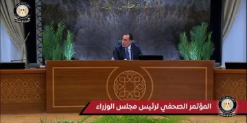 استجابة لتراجع الوقود عالميا .. الحكومة تقرر مد ساعات العمل للمحال والمقاهي والمطاعم حتي 11 مساء