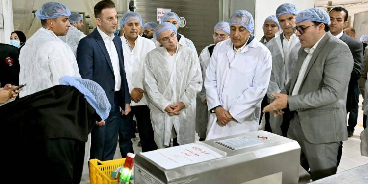 مدبولي يتفقد مصنع “غازي لاند”.. 600 طن إنتاج سنوي وخطط لزيادة الصادرات